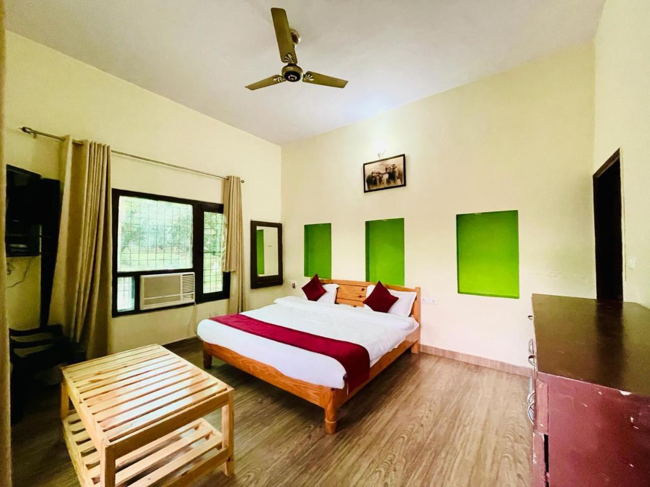Karans Corbett Motel Ramnagar  Luaran gambar